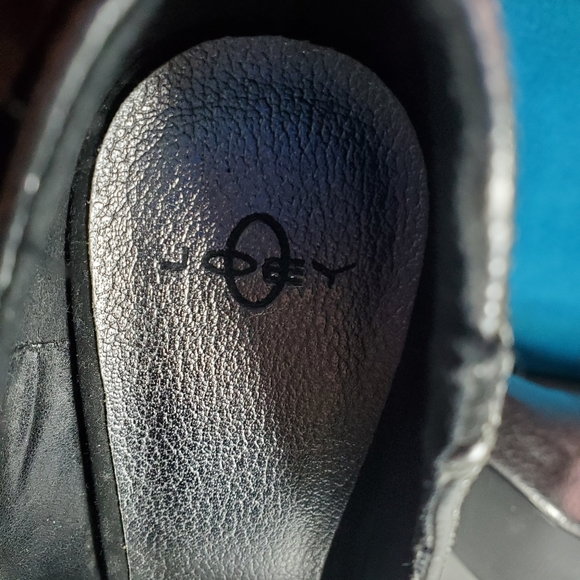 Joey Black and Silver High Heels Size 9 CUTE!! - Picture 13 of 15